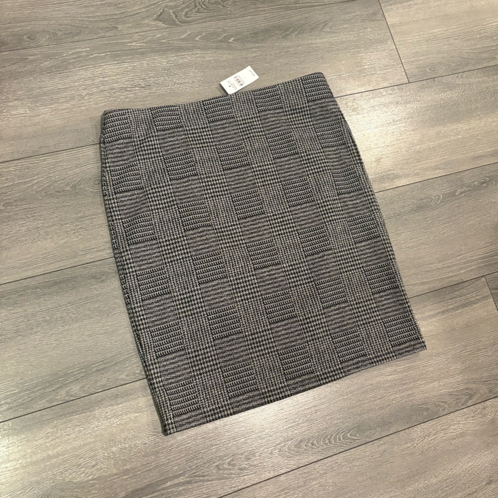 5/$20 Loft Checkered/Plaid Pencil Skirt L NWT
